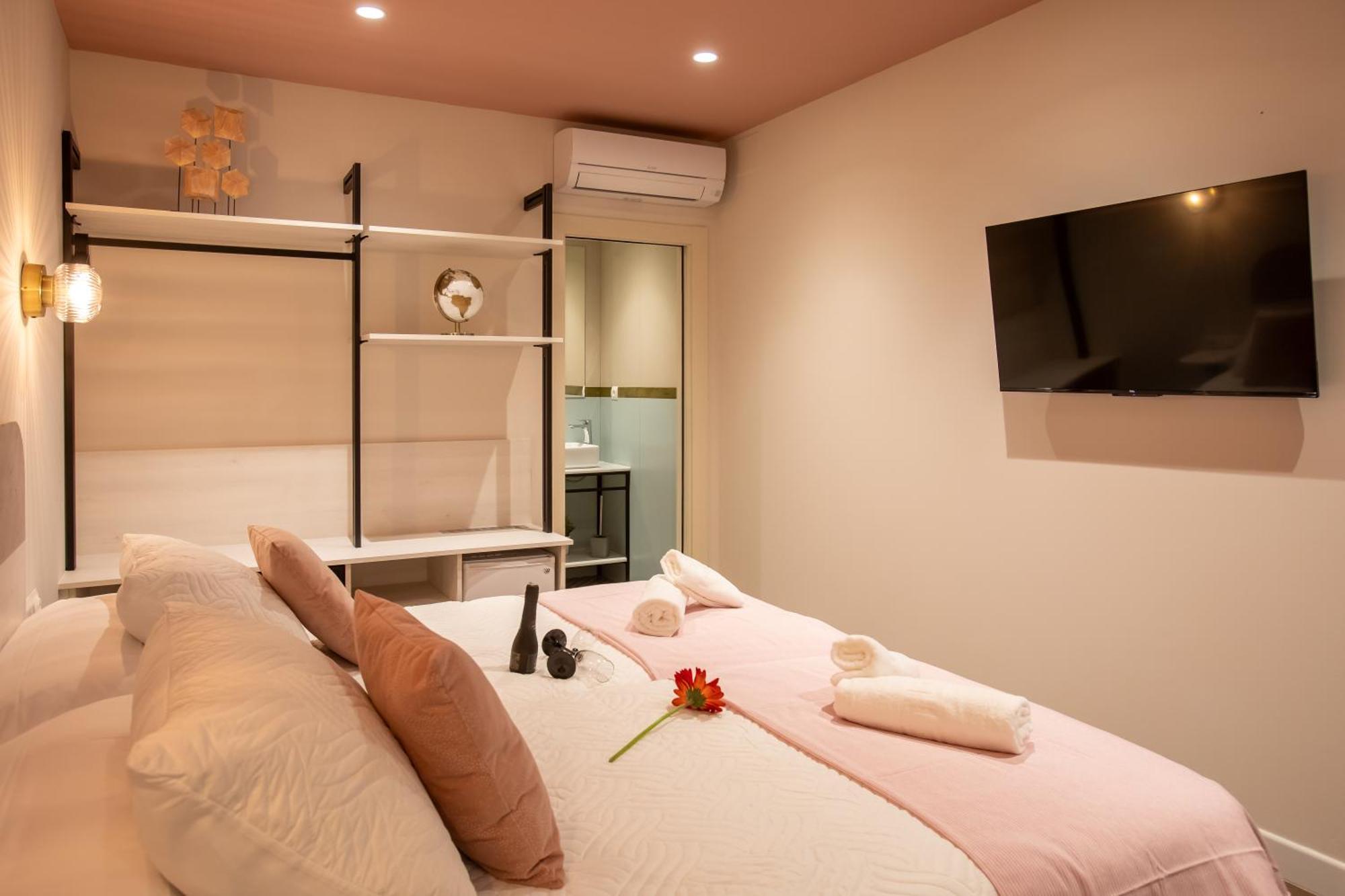 Boutique Rooms Playa Burriana Nerja Buitenkant foto