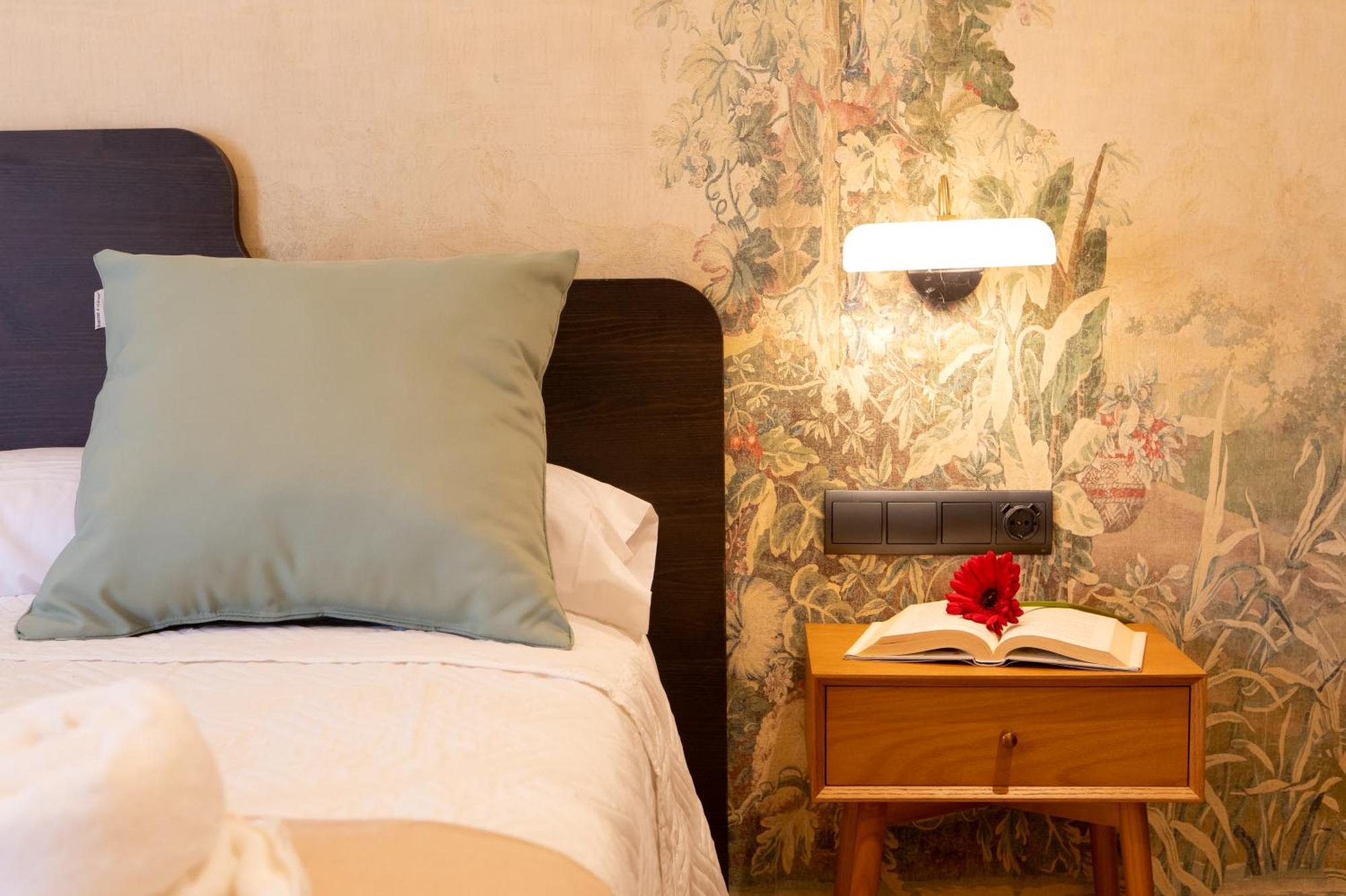 Boutique Rooms Playa Burriana Nerja Buitenkant foto