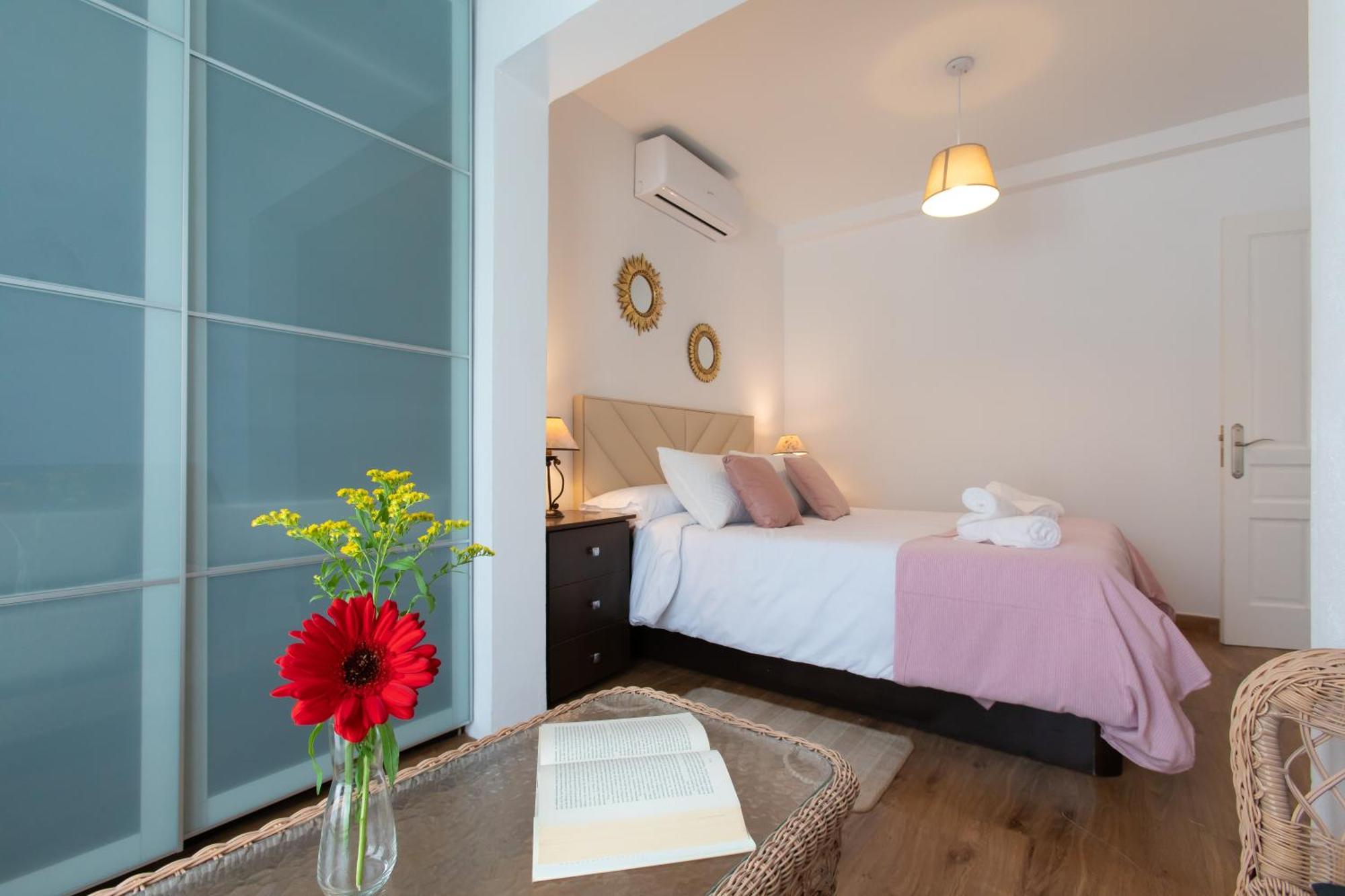 Boutique Rooms Playa Burriana Nerja Buitenkant foto