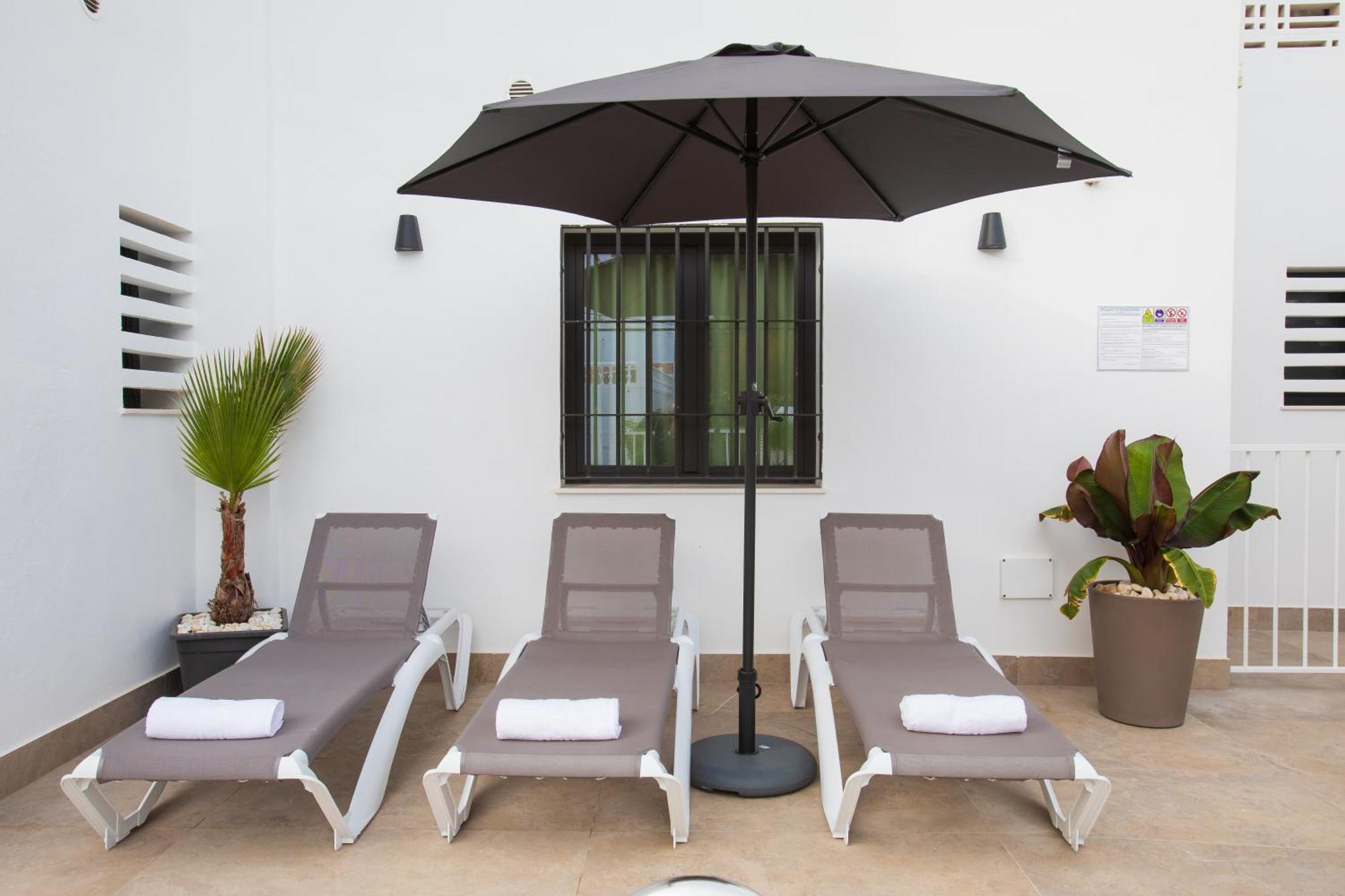 Boutique Rooms Playa Burriana Nerja Buitenkant foto