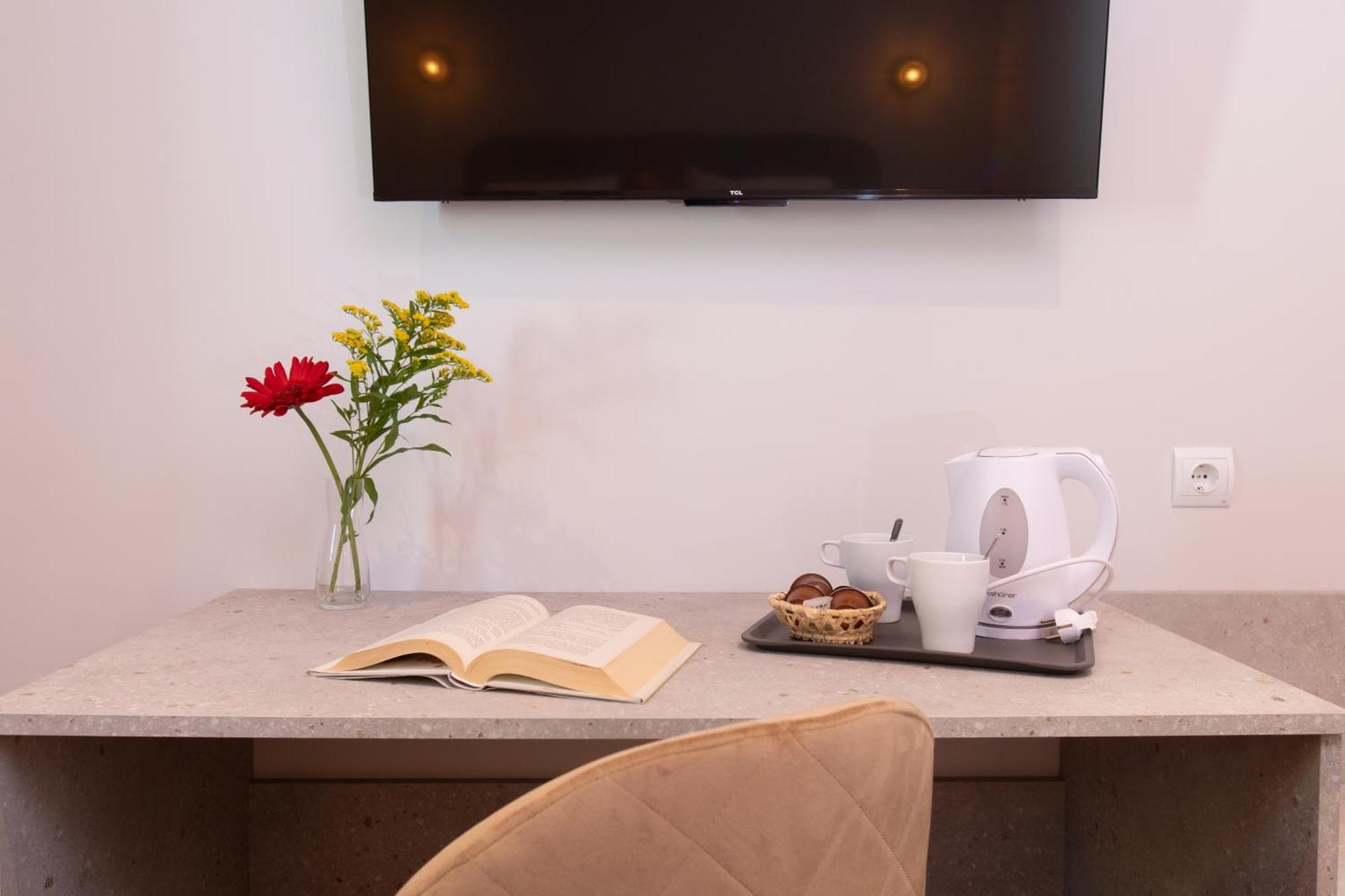 Boutique Rooms Playa Burriana Nerja Buitenkant foto